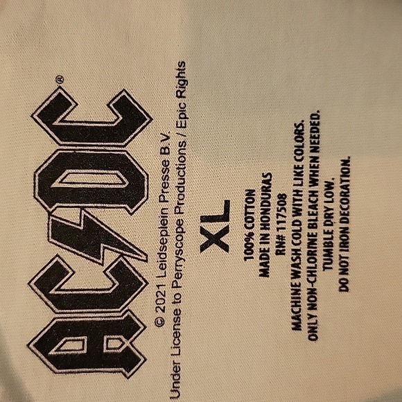 AC/DC Men's Back In Black Tour 1980 Logo Graphic Gray T-Shirt, Size XL - Picture 3 of 3